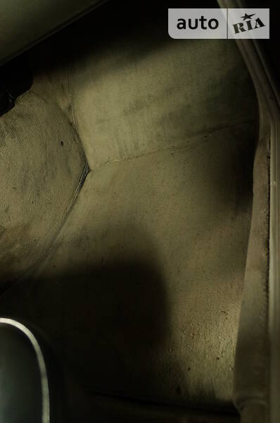 Седан Mercedes-Benz E-Class 1995 в Білій Церкві