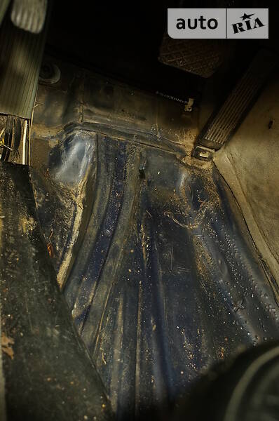 Седан Mercedes-Benz E-Class 1995 в Білій Церкві