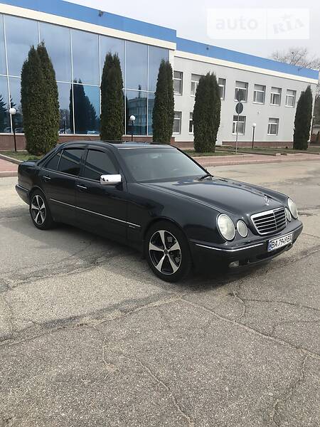 Седан Mercedes-Benz E-Class 1996 в Кропивницькому