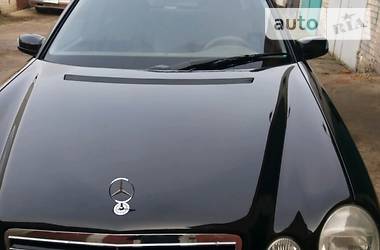 Седан Mercedes-Benz E-Class 2001 в 