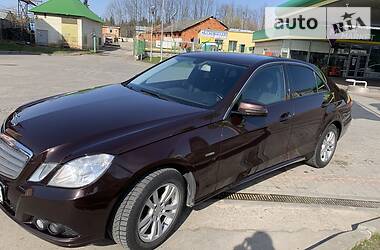 Седан Mercedes-Benz E-Class 2010 в 