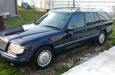 Універсал Mercedes-Benz E-Class 1990 в 