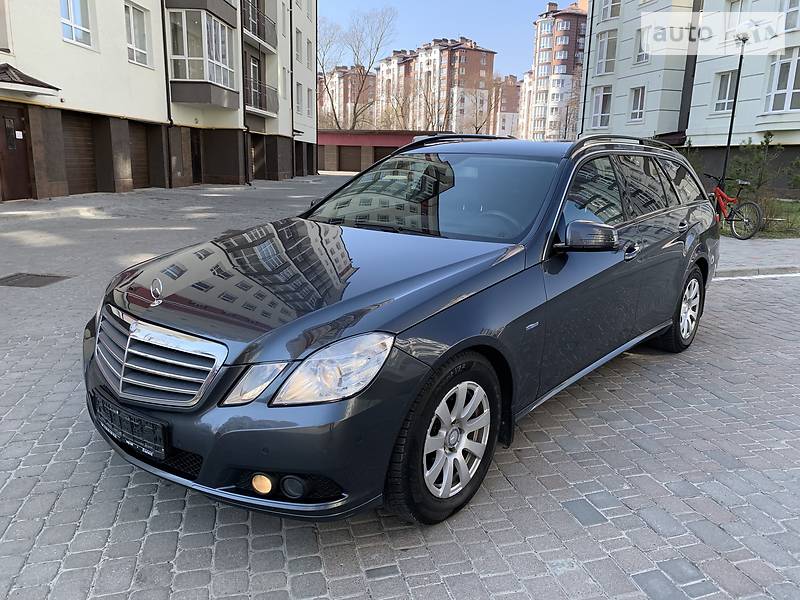 Універсал Mercedes-Benz E-Class 2011 в Івано-Франківську