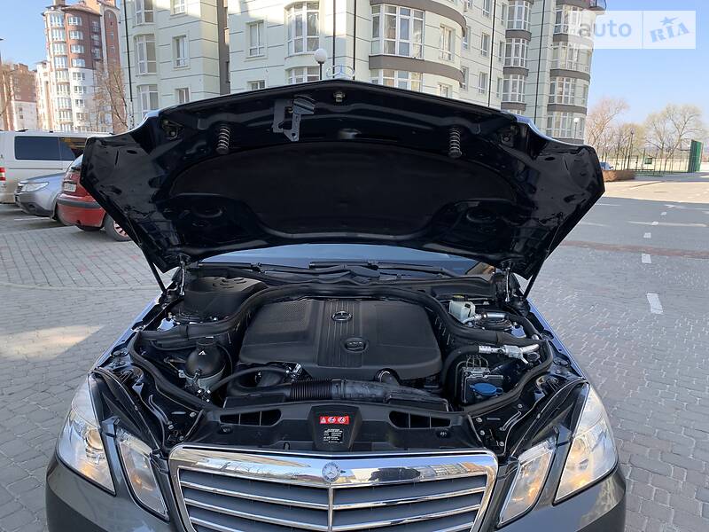 Універсал Mercedes-Benz E-Class 2011 в Івано-Франківську