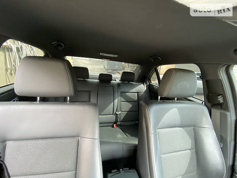 Седан Mercedes-Benz E-Class 2015 в Хмельницькому фото 8 Седан Mercedes-Benz E-Class 2015 в Хмельницькому