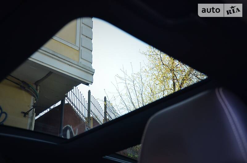 Седан Mercedes-Benz E-Class 2012 в Києві