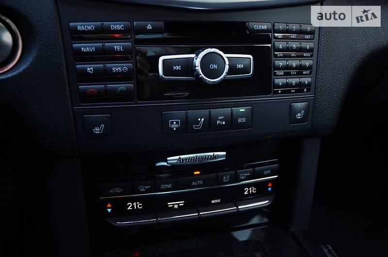 Седан Mercedes-Benz E-Class 2012 в Києві