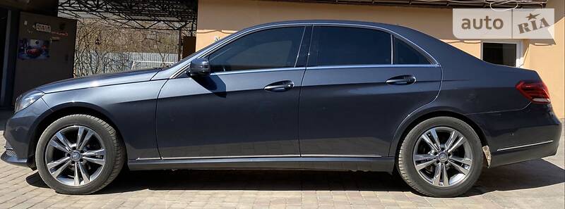 Седан Mercedes-Benz E-Class 2015 в Хмельницькому фото 25 Седан Mercedes-Benz E-Class 2015 в Хмельницькому