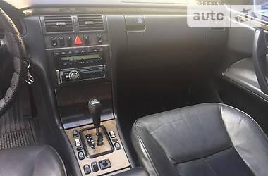 Седан Mercedes-Benz E-Class 2000 в 