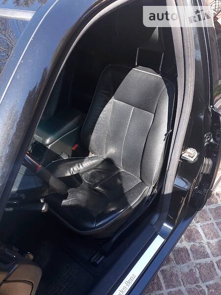 Седан Mercedes-Benz E-Class 2001 в Одессе