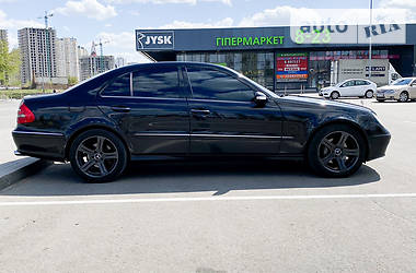 Седан Mercedes-Benz E-Class 2003 в 