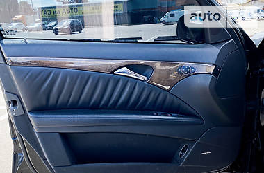 Седан Mercedes-Benz E-Class 2003 в 
