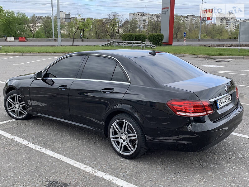 Седан Mercedes-Benz E-Class 2013 в Києві
