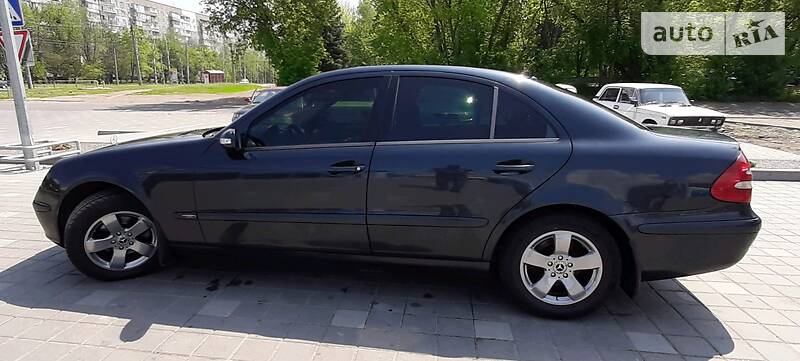 Седан Mercedes-Benz E-Class 2003 в Черкасах