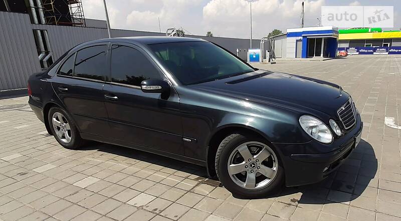 Седан Mercedes-Benz E-Class 2003 в Черкасах