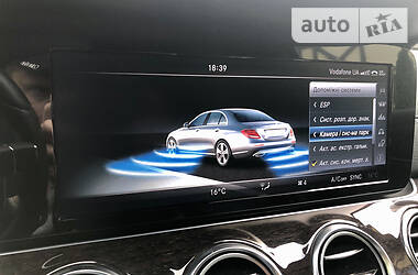 Седан Mercedes-Benz E-Class 2017 в 