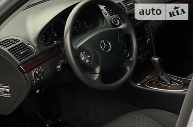 Седан Mercedes-Benz E-Class 2006 в 