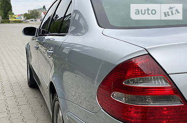 Седан Mercedes-Benz E-Class 2006 в 