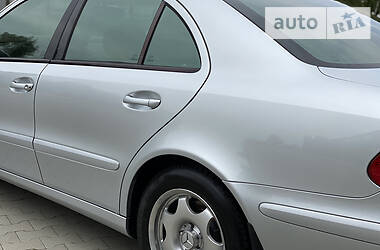 Седан Mercedes-Benz E-Class 2006 в 