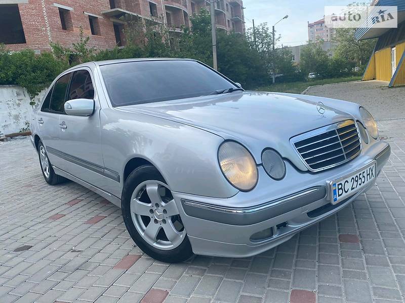 Седан Mercedes-Benz E-Class 2000 в Коломиї