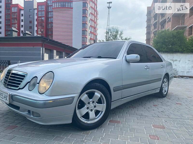 Седан Mercedes-Benz E-Class 2000 в Коломиї