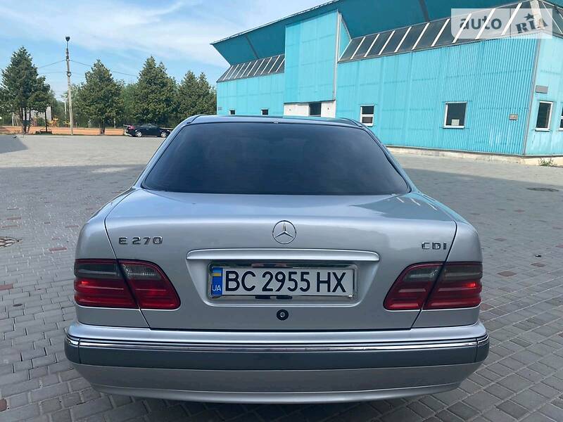 Седан Mercedes-Benz E-Class 2000 в Коломиї