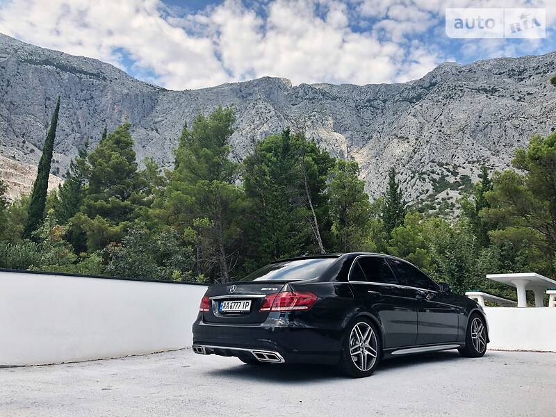 Седан Mercedes-Benz E-Class 2013 в 