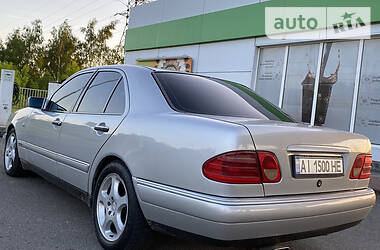 Седан Mercedes-Benz E-Class 1997 в 
