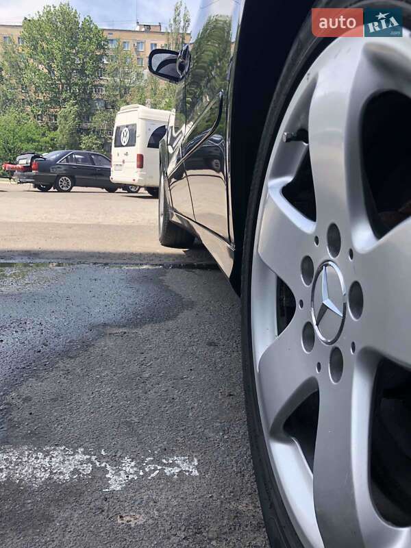 Седан Mercedes-Benz E-Class 2005 в Миколаєві