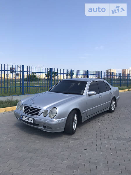 Седан Mercedes-Benz E-Class 2000 в Одесі