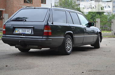 Универсал Mercedes-Benz E-Class 1995 в Львове