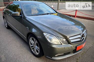 Купе Mercedes-Benz E-Class 2010 в Киеве