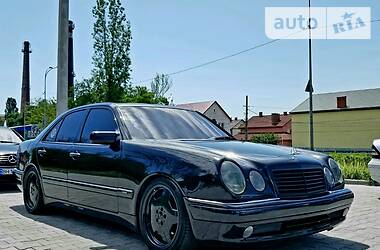 Седан Mercedes-Benz E-Class 1998 в Одессе