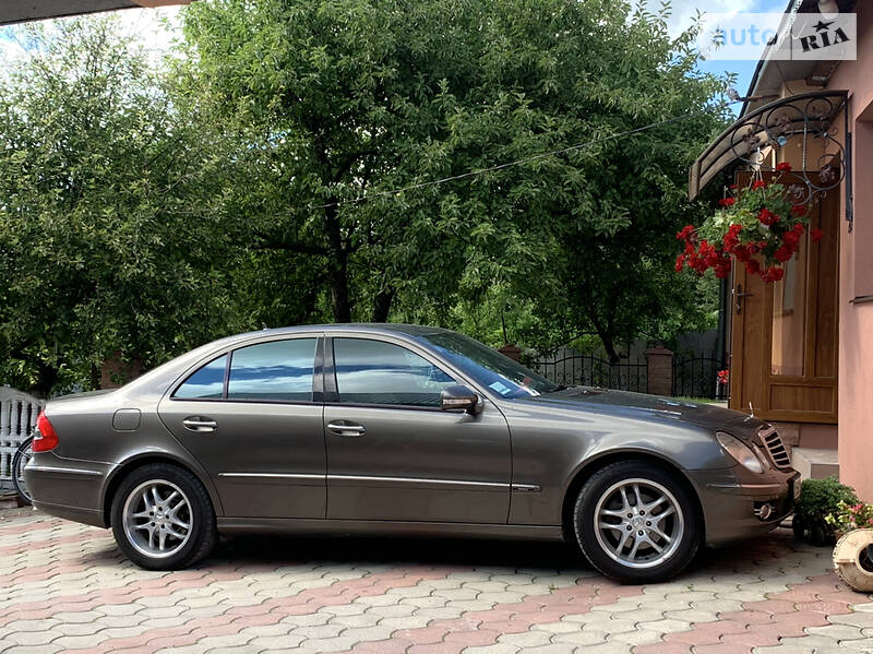 Седан Mercedes-Benz E-Class 2007 в Тернополі