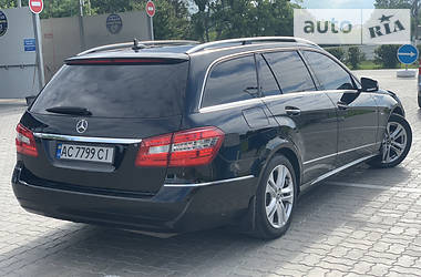 Универсал Mercedes-Benz E-Class 2011 в Владимир-Волынском