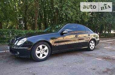 Седан Mercedes-Benz E-Class 2005 в 