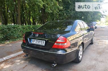 Седан Mercedes-Benz E-Class 2005 в 