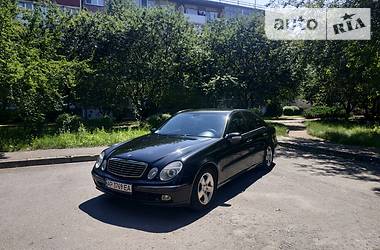 Седан Mercedes-Benz E-Class 2005 в 