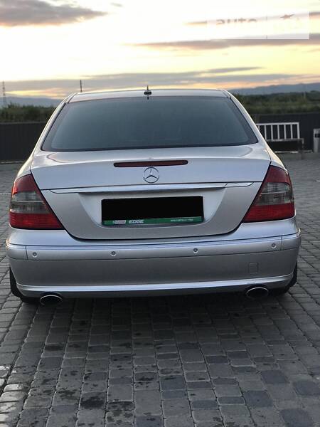 Седан Mercedes-Benz E-Class 2003 в Мукачевому