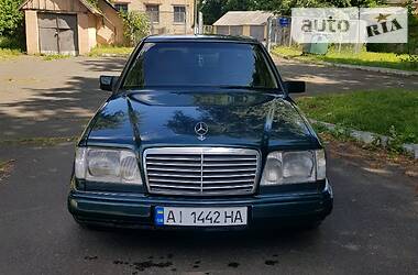 Седан Mercedes-Benz E-Class 1995 в Киеве