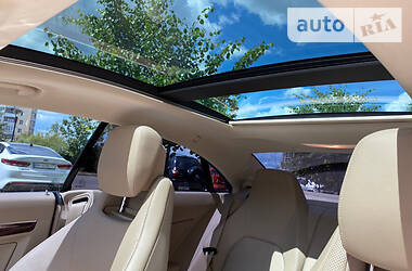 Купе Mercedes-Benz E-Class 2010 в 