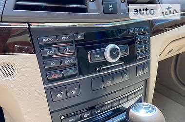 Купе Mercedes-Benz E-Class 2010 в 
