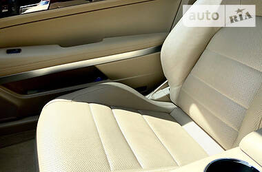 Купе Mercedes-Benz E-Class 2010 в 