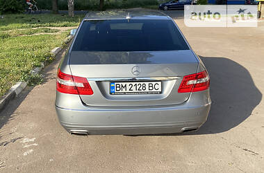 Седан Mercedes-Benz E-Class 2012 в Сумах