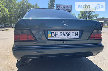 Купе Mercedes-Benz E-Class 1995 в Одессе