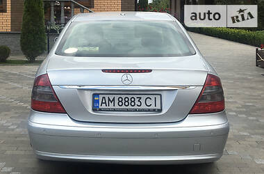 Седан Mercedes-Benz E-Class 2008 в Житомире