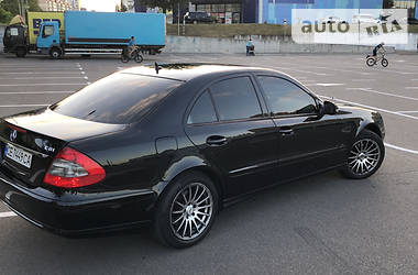 Седан Mercedes-Benz E-Class 2007 в 