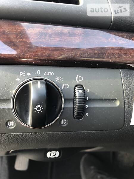 Седан Mercedes-Benz E-Class 2002 в Львові
