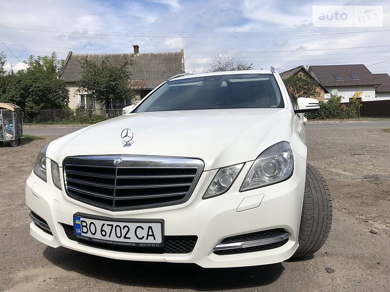 Универсал Mercedes-Benz E-Class 2010 в Львове