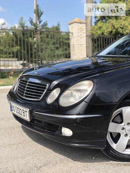 Седан Mercedes-Benz E-Class 2004 в Тернополі